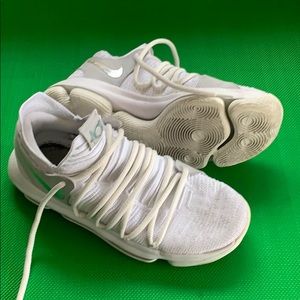 NIKE KD 9 triple white sz 9.5
